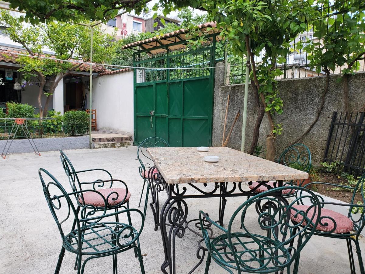 Unique Traditional House, Hosted By J&G Tiranë Luaran gambar